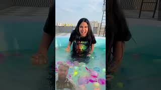 Balloon fight ke liye hogyi teams divide 😎🌈🎈 viralvideo🤣#priyalkukreja #shorts