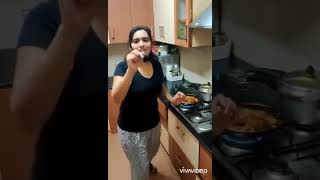 Download Lagu BrushChallenge video by Drama Queens Download Lagu BrushChallenge video by Drama Queens