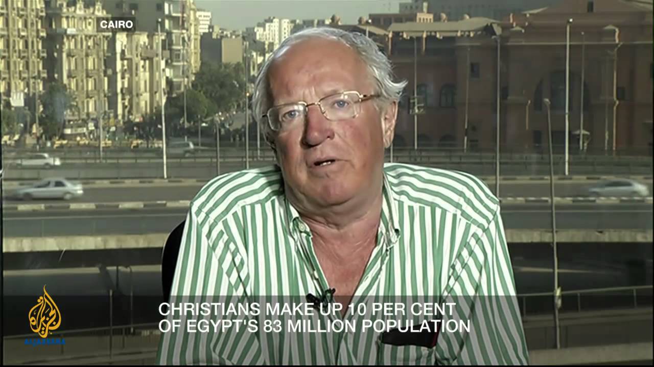 يتحدث روبرت فيسك إلى برنامج "القصة من الداخل" على قناة الجزيرة عن الأزمة المصرية