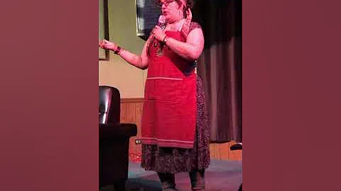 Victoria Reeves performs Too Much Woman @ Evanston...
