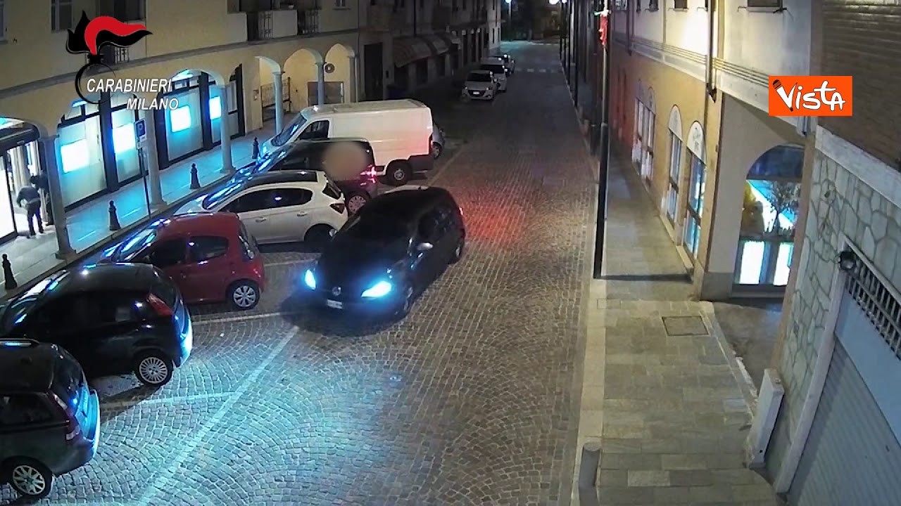 Così facevano esplodere i Bancomat a Solaro e a Luisago, arrestate cinque persone