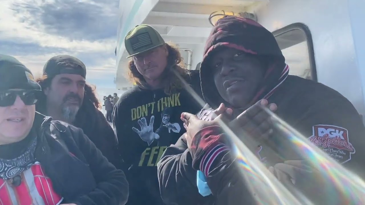 The DJ from Guam (Feat. Killah Priest) - THE MIRROR EXISTS