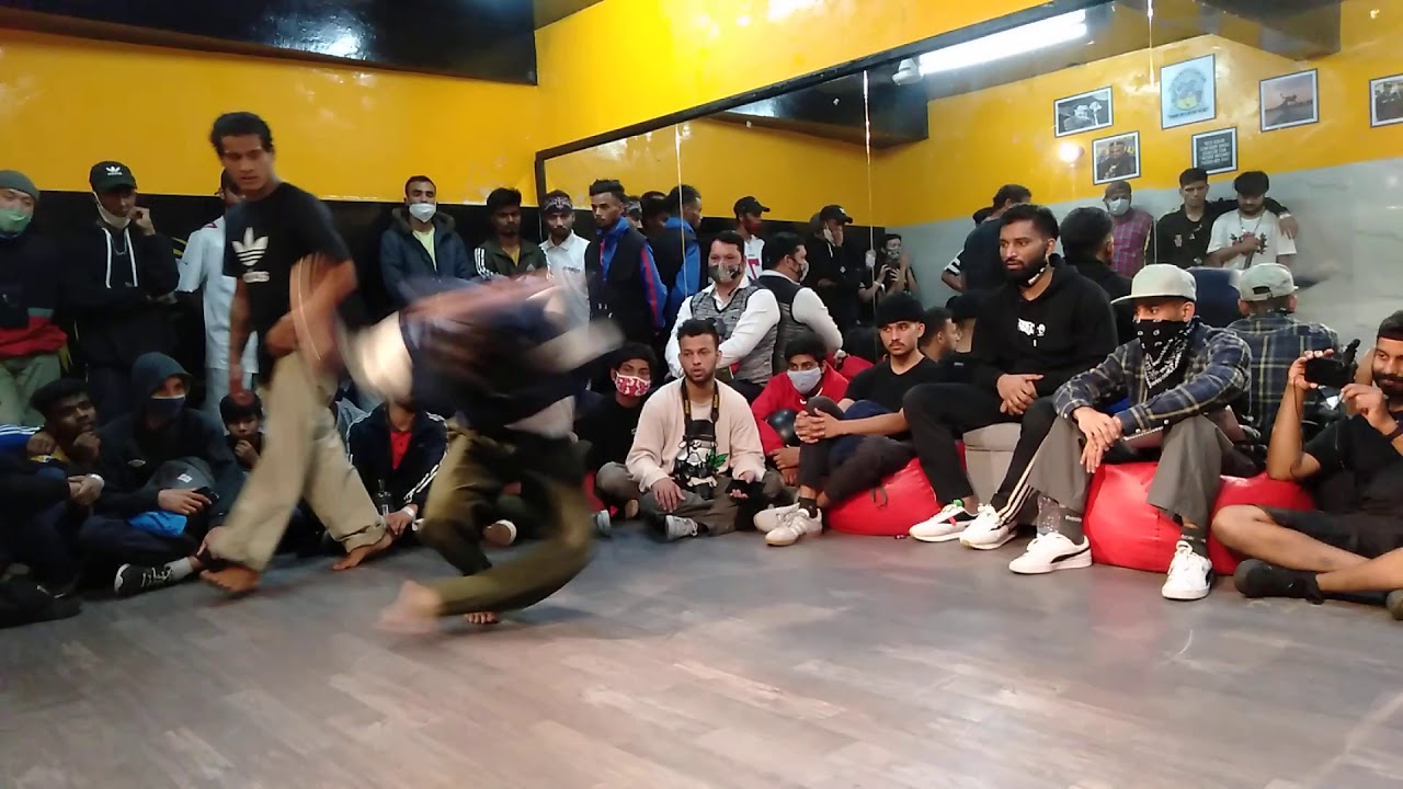 Bboy panther va bboy diamond breaking battle | Bboy battle | Indian ...