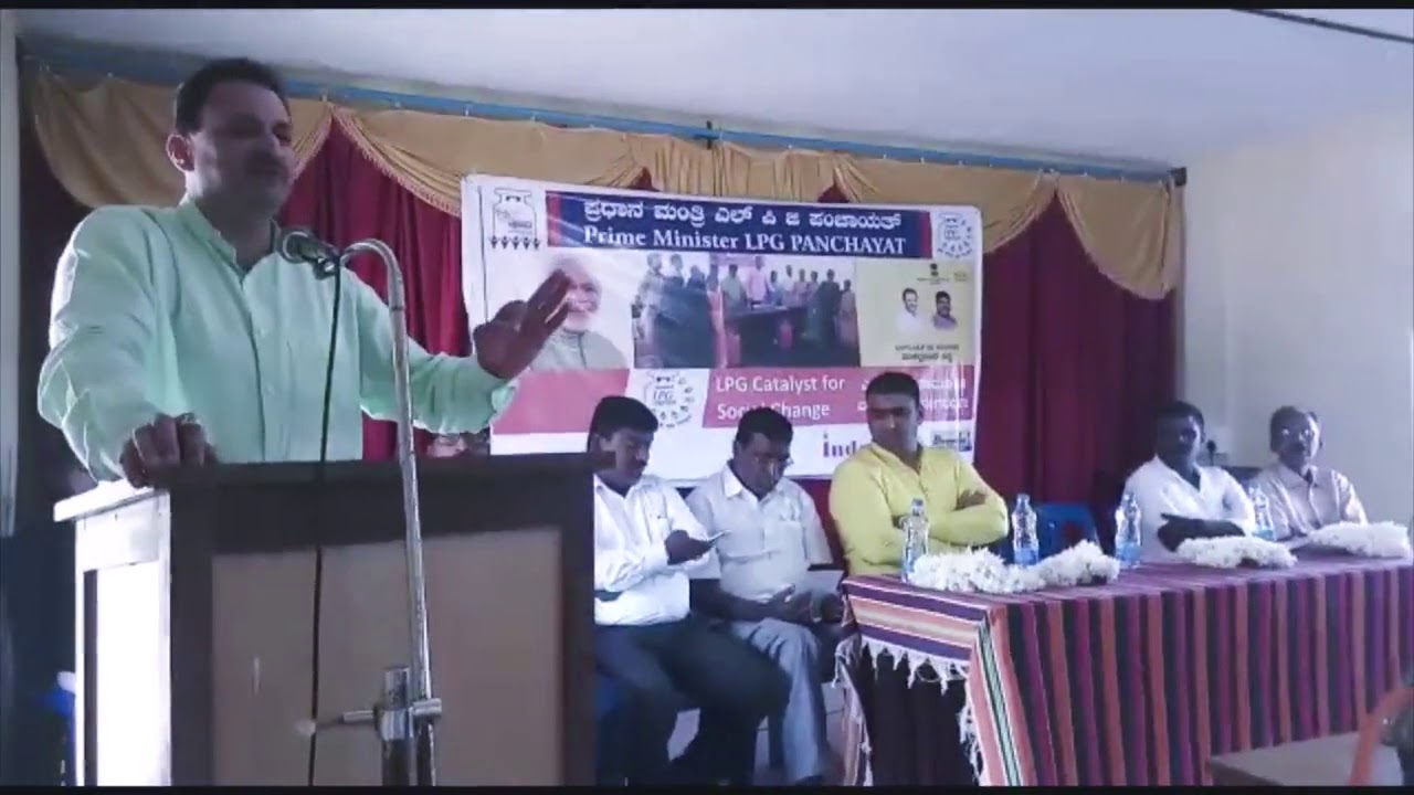 Speech by Shri Anantkumar Hegde  @ gas stove distribution function at Bhatkala