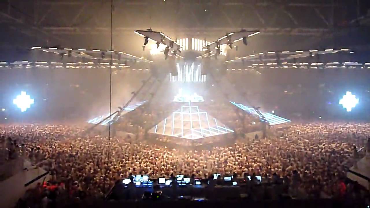 Sensation Sensation Poland Celebrate Life 2010