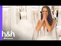 Su suegra rechaza el profundo escote en "V" que ella desea | Vestido de Novia | Discovery H&H