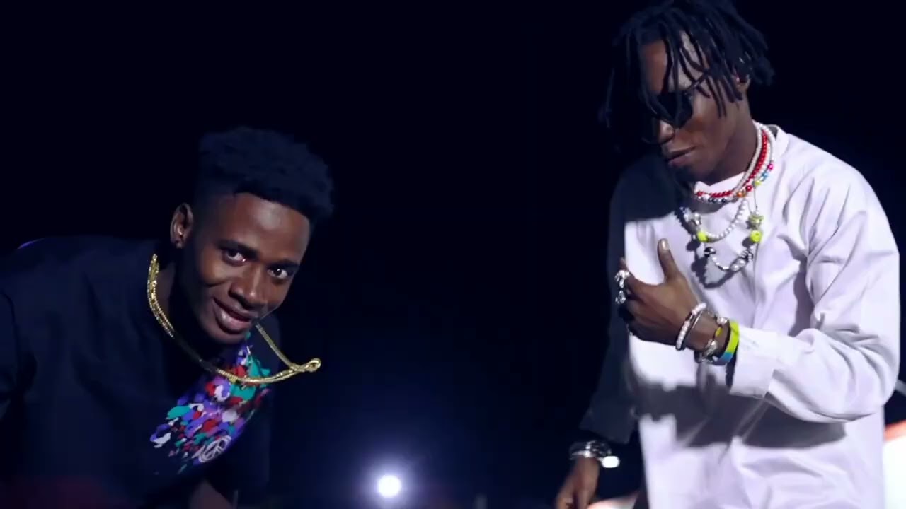 ADJI ONE CENTHIAGO Feat. MAME FLOW - DOKERA (Clip Officiel 2023)