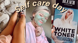 Chilled Out Self Care Day: QUARANTINE EDITION| TANNING, DYING MY HAIR