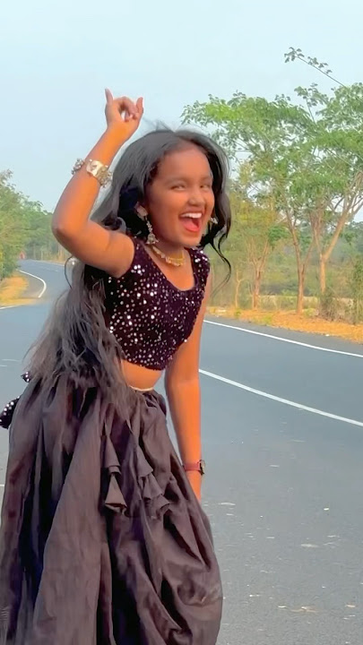 Ranuu Bombai ki Ranuu💃#explore #trending #foryou #shorts #dance #shortvideos