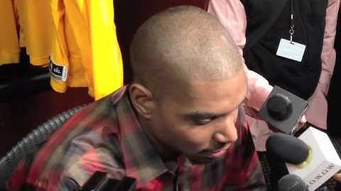 ESPNLA.com: Andrew Bynum on the bench scoring and touches down low