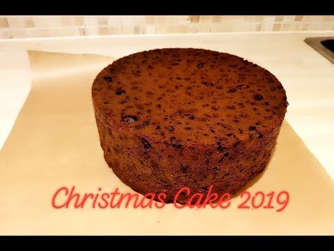how-to-make-a-traditional-british-christmas-cake-tutorial-2019