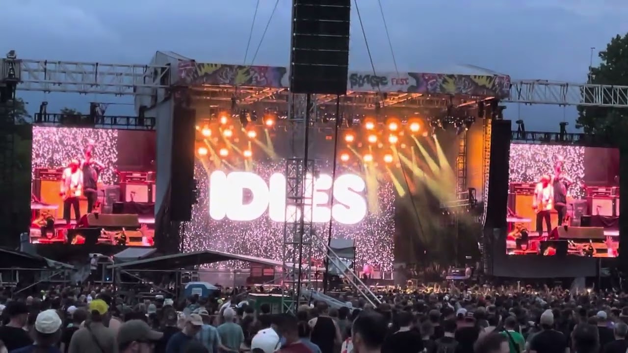 IDLES - Danny Nedelko (live @ Riot Fest 2025)