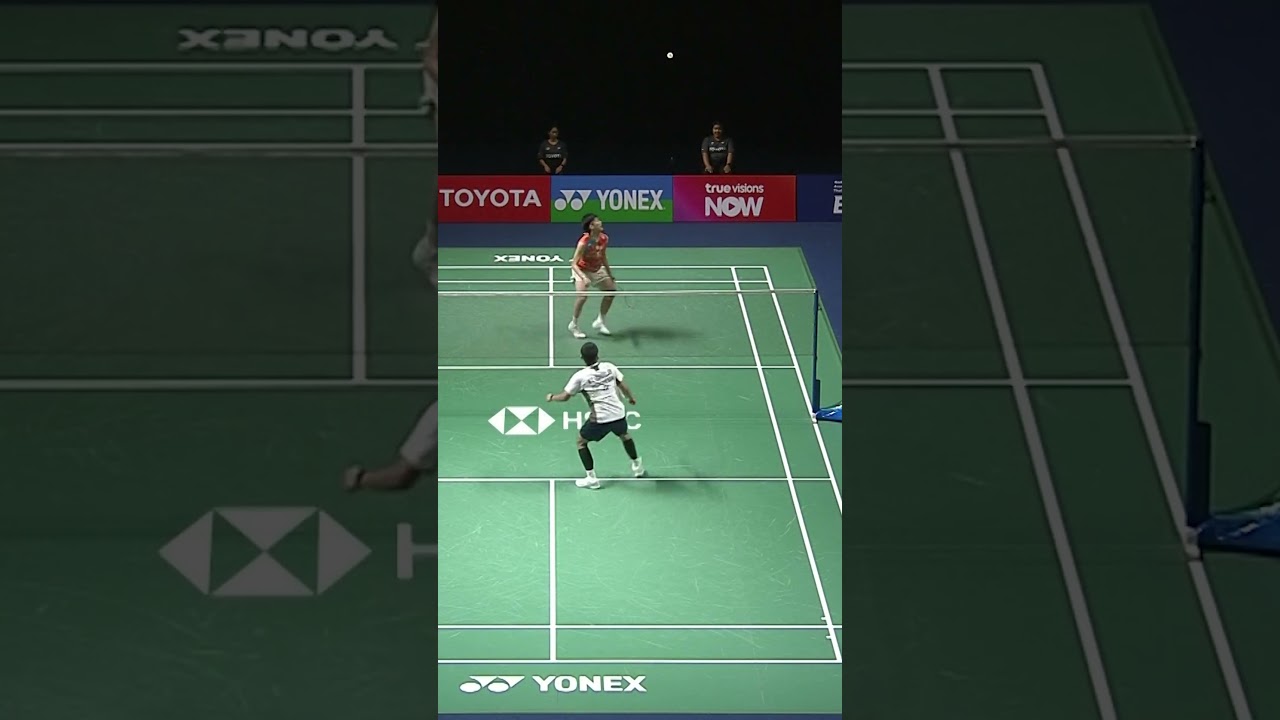 This insane rally sends Thai fans into orbit! #shorts #badminton #BWF