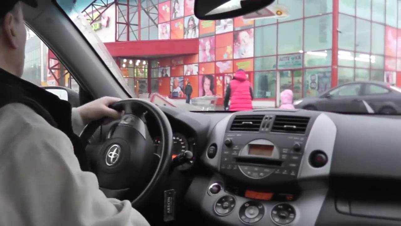 Вращение руля автомобиля
