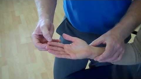 How to assess the peripheral nerves of the hand - Median, Ulna and Radial nerve tests
