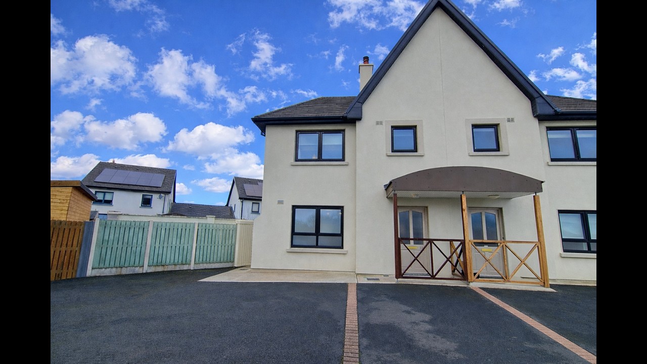 14 Hillview, Clarecastle, Ennis, Co. Clare