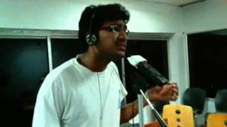 Video thumbnail of ""Oru Ooril Azhage Uruvai" from "Kaakha Kaakha" by Srivatsan"