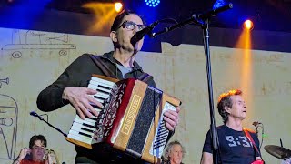 They Might Be Giants - &quot;New York City&quot; on Accordion (2023-01-13 - Bowery Ballroom, NYC)