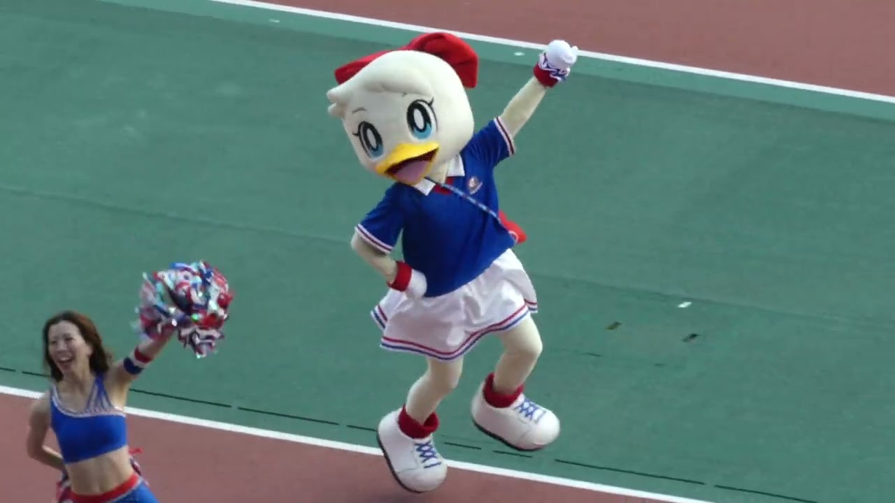 まだまだいくぜ We are F Marinos - YouTube