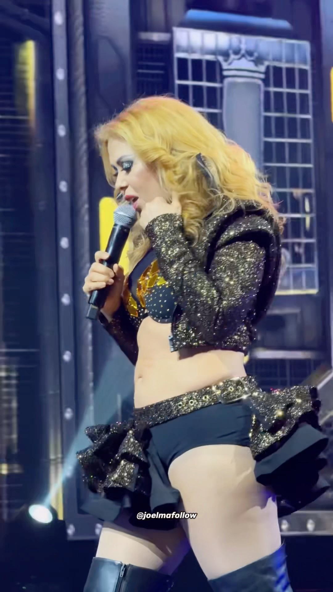 Joelma canta Tic Tac