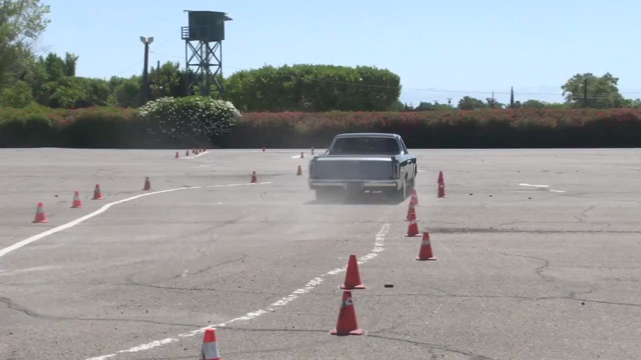 Eyewitness News Sports car club holds first racing event in three months, raises $4,000 for food ban