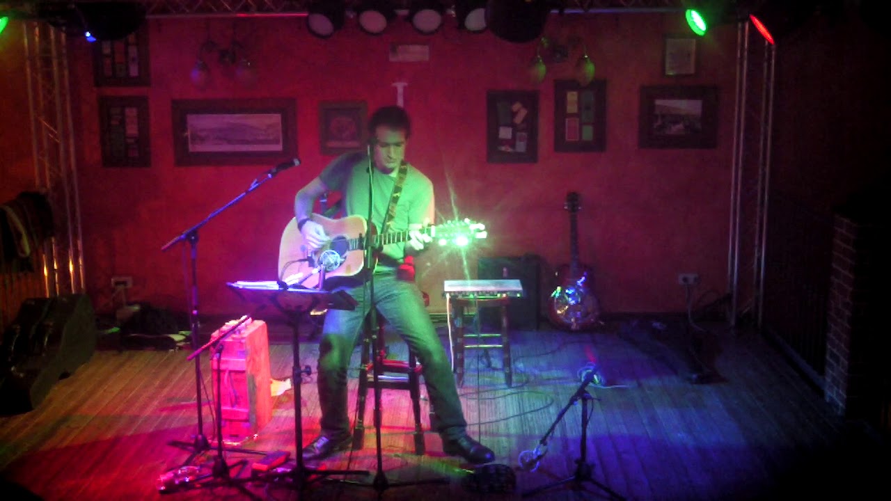 RAGA/ DICEMBRE - Alan's One Man Band (Alan Ghirardelli) - YouTube