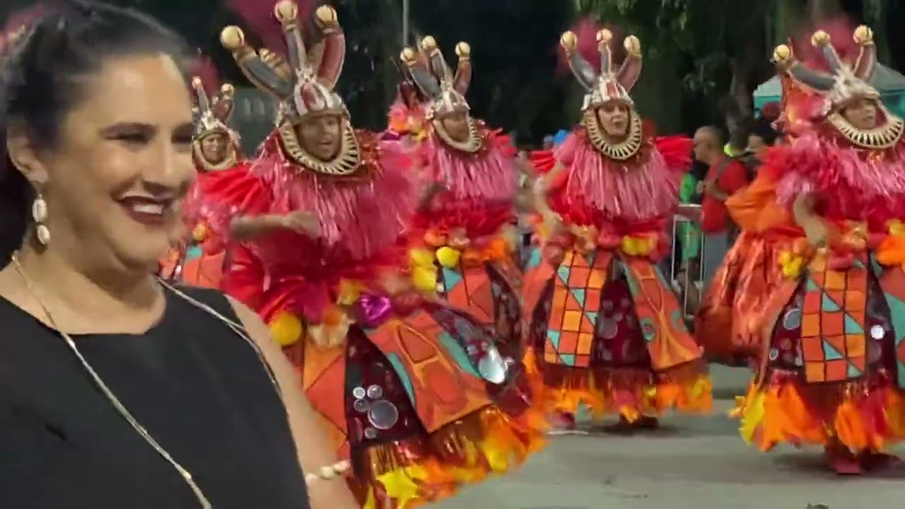 Início de Desfile - Embaixada do Morro 2023 (CAMPEÃ!!) Carnaval de Guaratinguetá