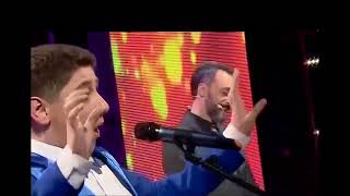 13 Yaşindaki̇ Çocuk Türk Marşiyla Jüri̇ni̇n Ağzini Açik Birakti