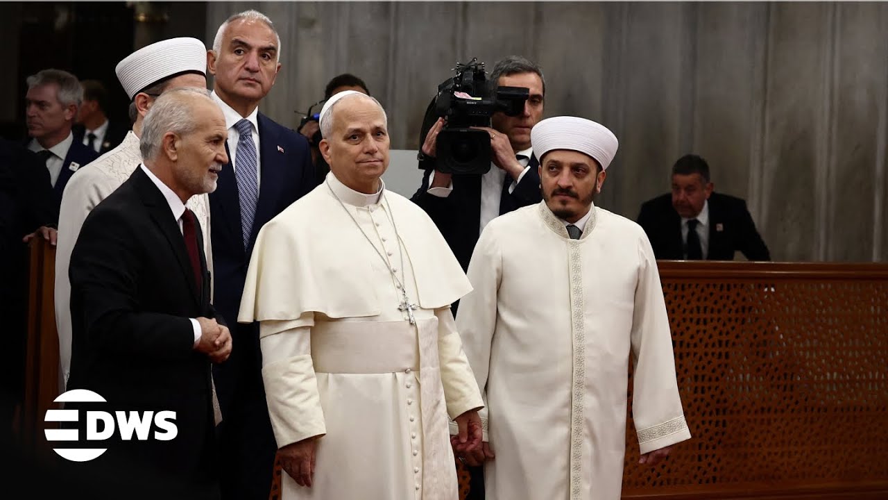 HISTORIC VISIT: Pope Leo XIV Enters Istanbul’s Blue Mosque During First Apostolic Journey | AK1E