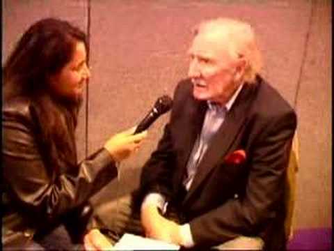 Sir Leslie Phillips Interview at the Memorabilia Show