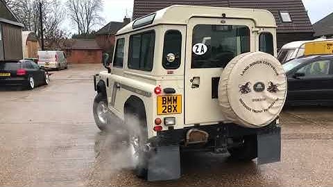 Demand Engineering Defender 2.8i Valved exhaust sounds EPIC!