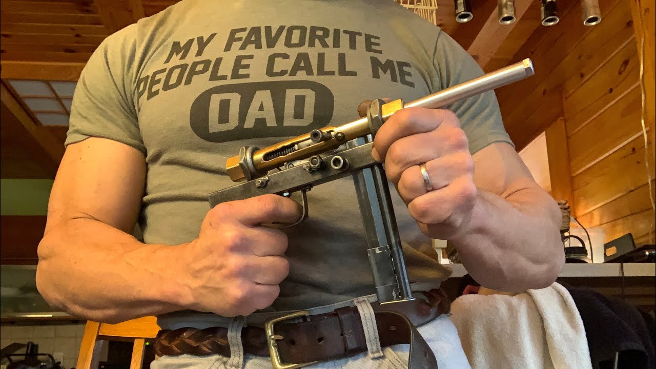 MY STEAMPUNK MP40 TOY: operation, disassembly