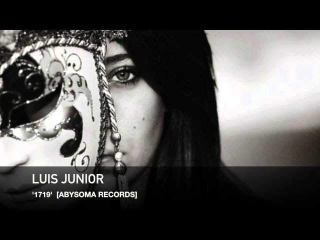 Luis Junior - 1719