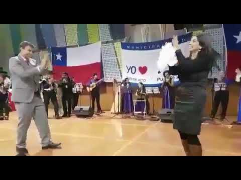 Karla Rubilar y Germán Codina bailan cueca - 2018