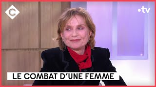 La syndicaliste, l’histoire vraie d’un scandale d’État  Isabelle Huppert  C à Vous  22/02/2023