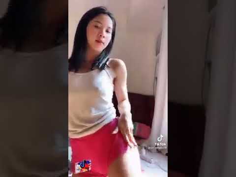 tiktok//No bra challenge