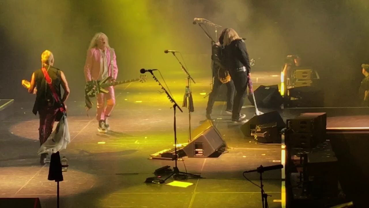 Def Leppard 6/13/2018 Armageddon It Madison Square Garden NYC MSG camera iphone 8 plus apk
