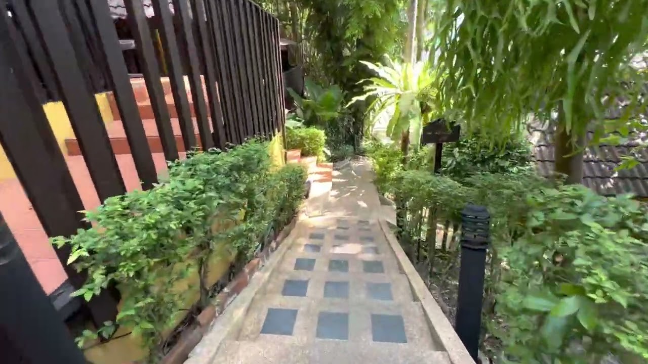 Peach Hill resort in Kata Beach in Phuket, Thailand: Bungalow side