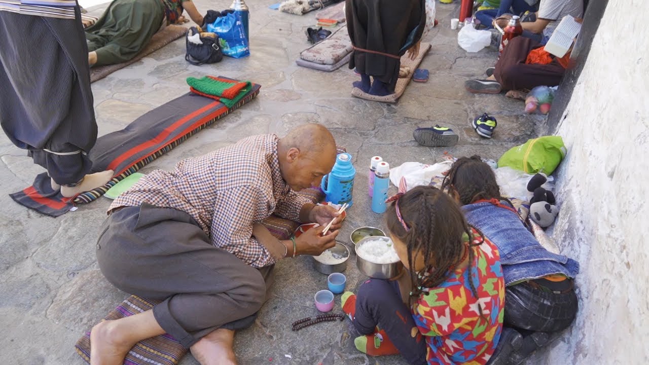 【环华十年】佛教徒心中的聖地 拉薩大昭寺 每天無數人磕頭至此