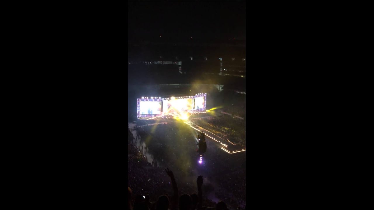 One Direction - What Makes You Beautiful at Metlife Stadium