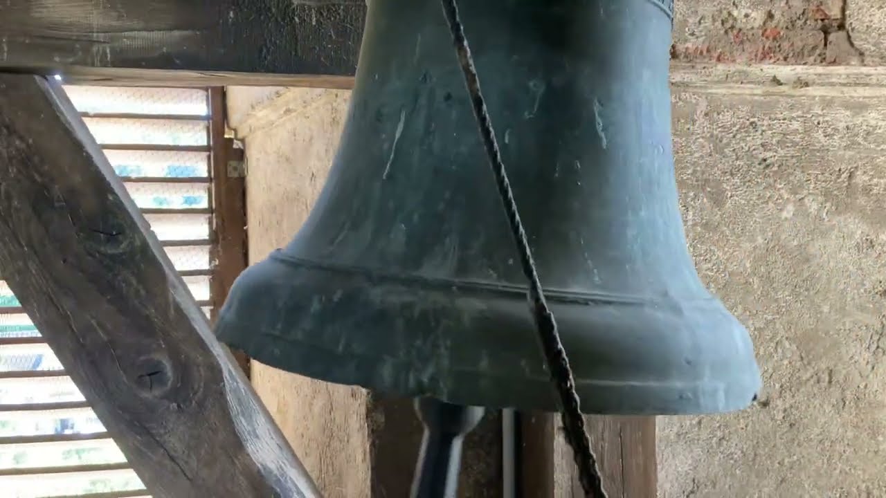 Lockenhaus (A-7442) Pfarrkirche hll. Nikolaus - Historische Dobler-Glocke (Sterbeglocke)