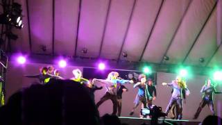 三田祭2010 revolve HOUSE