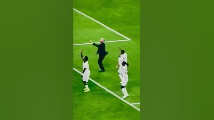 Carlo Ancelotti dancing masterclass