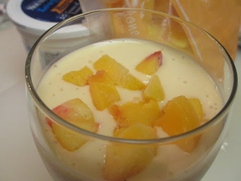 peach-and-banana-smoothie