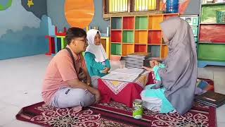 Pembagian Raport guru PAUD