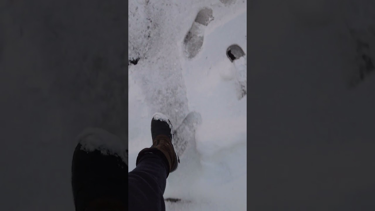 RANDOM ASMR WALKING FOOTSTEPS 