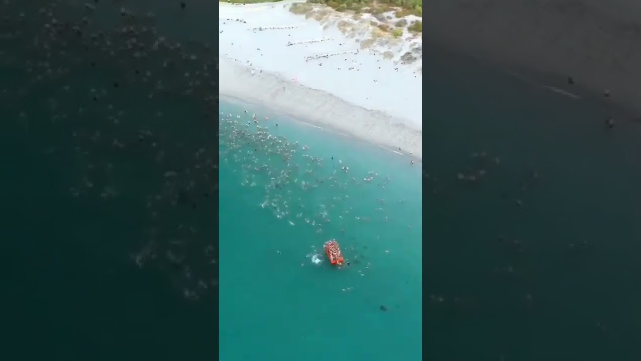 How many people can fit on one pontoon? 🌊🏊 || 