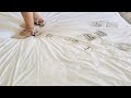 Dirty Boots High Heels Trampling Bed Two Girls Crush Pillows两个女孩分别用脏的黑靴和高跟鞋踩床和床上的枕头 