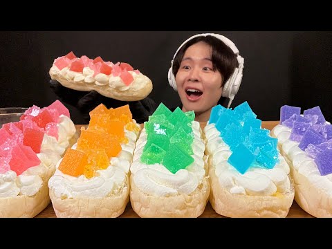 ASMR 琥珀糖ホイップパン大食い‼️〜名前に”糖”って入ってるやつは、大体美味しい〜【咀嚼音】