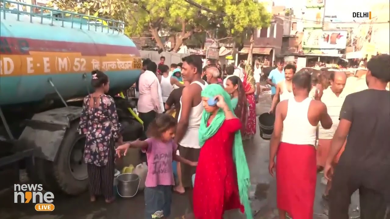 Delhi Water Crisis: Tankers Supply Water in Sanjay Colony, Okhla Phase 2 | News9